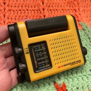 Untested AM FM Pocket Radio